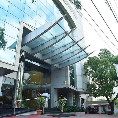 Maurya Rajadhani Thiruvananthapuram Zewnętrze zdjęcie